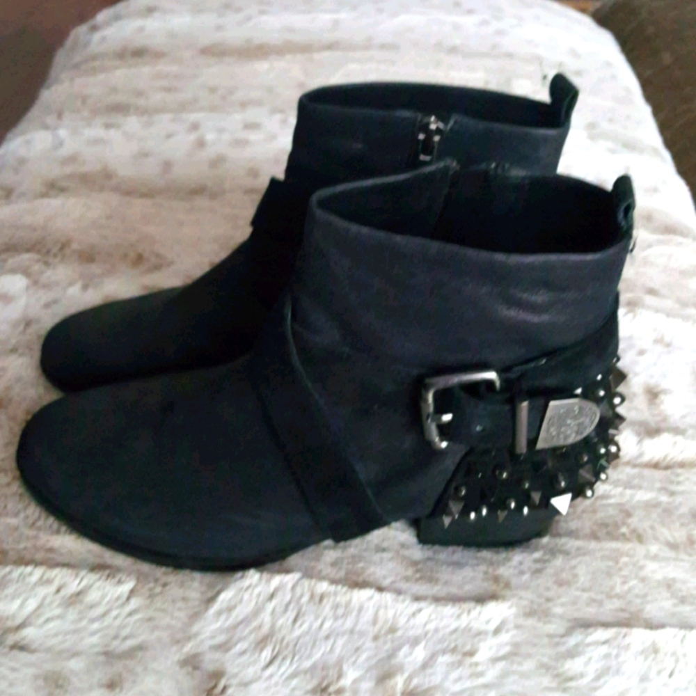 Vince Camuto boots
